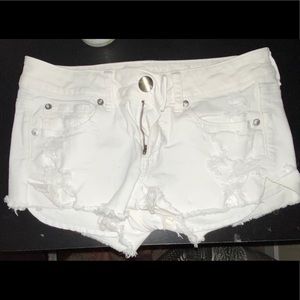 White American eagle shorts